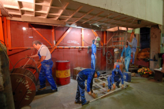 workers_installation_12