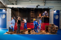 workers_installation_30